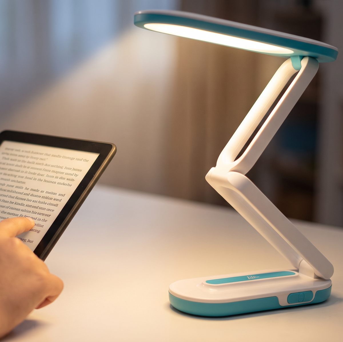Lili lamp, The Dyslexic Reading Companion
